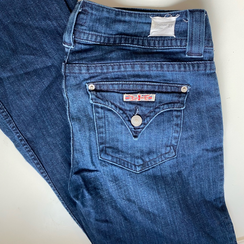 Hudson Signature Boot Cut low Rise Jeans Size 27